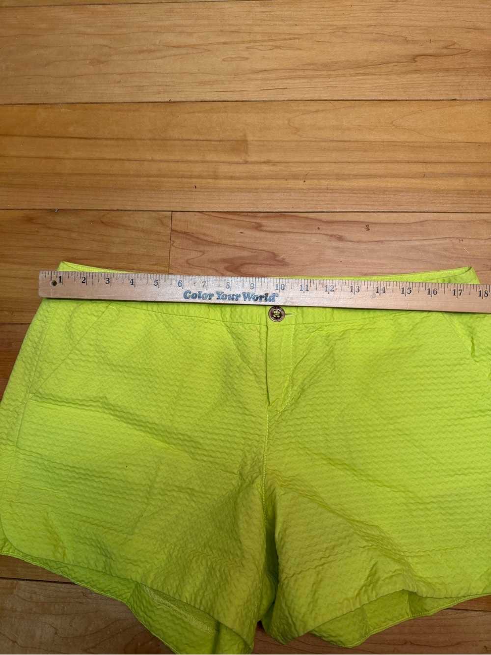 Lilly Pulitzer Womens Shorts Size 12 Lime Green Textured Cotton Preppy - Picture 8 of 9